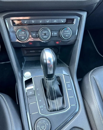 Volkswagen Tiguan Allspace cena 115000 przebieg: 106000, rok produkcji 2021 z Warszawa małe 211